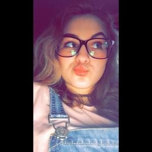 Meet your Posher, Alyssa